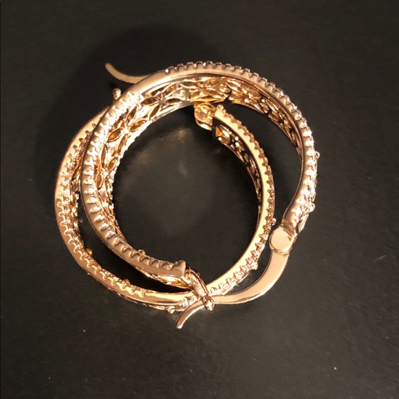 COPY - Swarovski 18k Gold-Plated Filigree Hoop Earrings - Picture 3 of 7